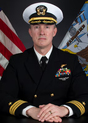 VRM-40 Commanding Officer VRM-40 Commanding Officer